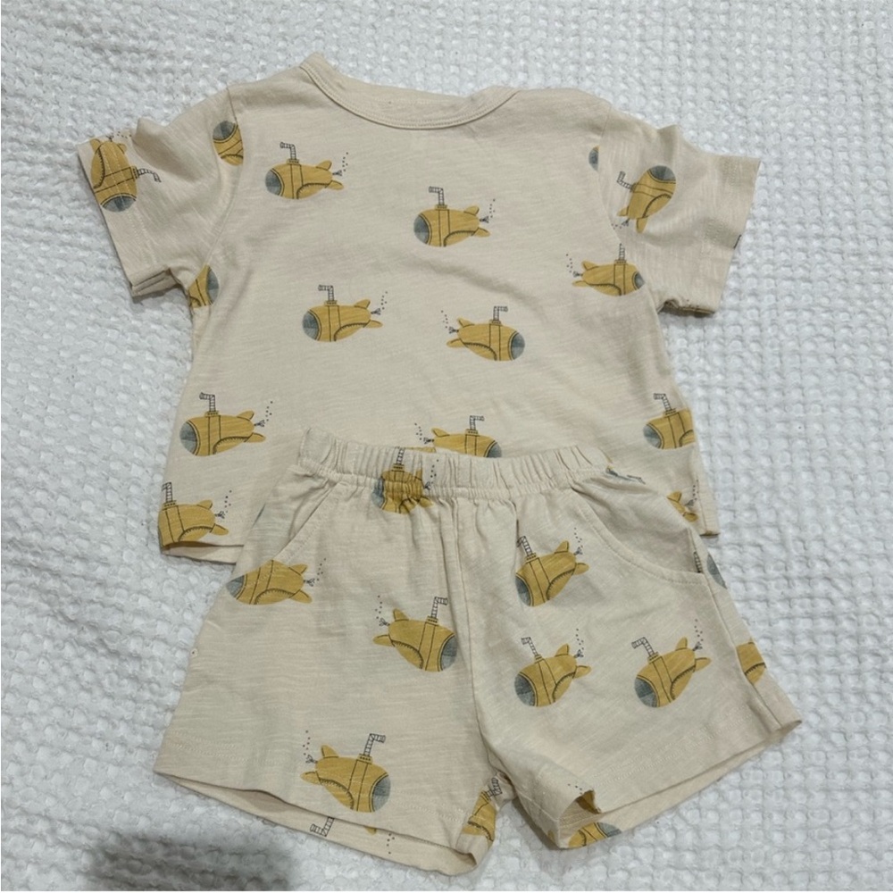 Rylee + Cru Kids Cream Submarine Shorts with Yellow Graphic - size 4-5 yr - Picture 6 of 10